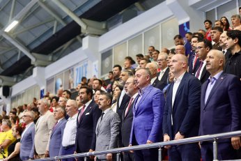 Şampiyonlar Gebze’de kulaç atıyor!