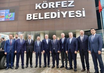 Başkan Söğüt'ten Bakan'a Hereke halısı 