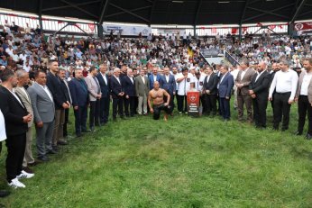 İshakçılar’da Er Meydanı Nefes Kesti!