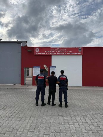 13 Yıl Hapis Cezası ile Aranıyordu! 