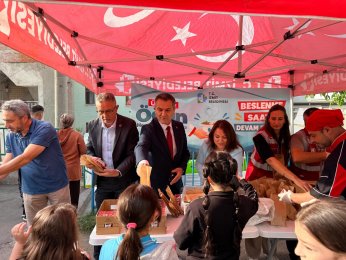 İzmit’te çocukların beslenme desteği devam ediyor