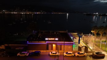 Nazende Balık yeniden sahnede