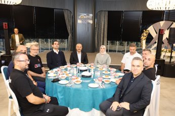 Başkan Büyükgöz Tüm Sporcularla Yemekte Biraraya Geldi 