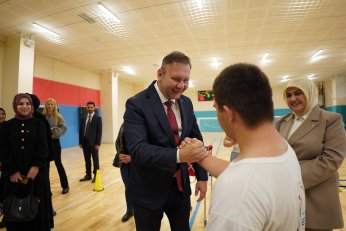 MHP Kocaeli’den özel çocuklara anlamlı ziyaret.