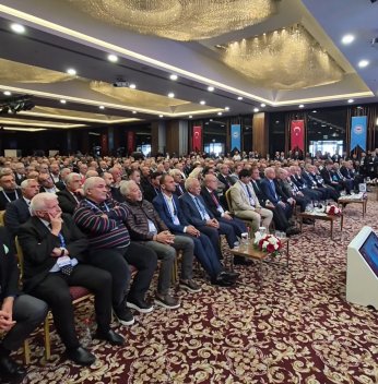TASKK kongresinde gergin anlar