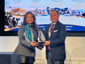 KGK Londra’da dostluk rüzgârı estirdi!
