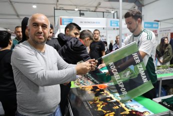 Kitap Fuarı’nda Yeşil-Siyah coşkusu!