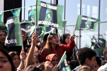Kocaelispor sevgisi Kitap Fuarı’nı sardı!