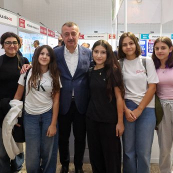 Büyükakın’dan 1 Milyon 59 Bin Kitapsevere Teşekkür