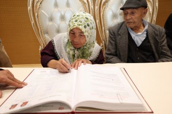 Asırlık Çınarlar Mutluluğa “Evet” Dedi