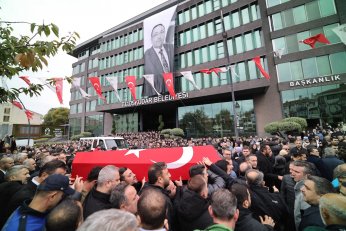 Başkan Büyükakın, Gültekin’i Son Yolculuğuna Uğurladı 