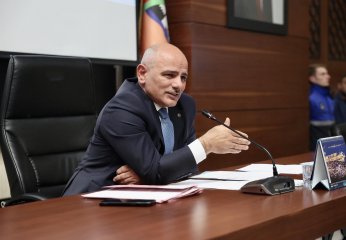 Körfez Belediyesi'nde yılın son meclisi toplandı 