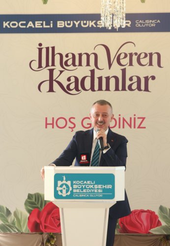 “Sizler mutlu olun diye çalışıyoruz”