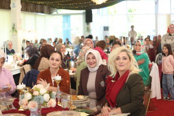 “Sizler mutlu olun diye çalışıyoruz”