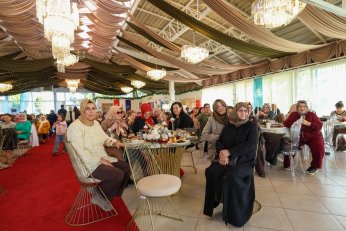 “Sizler mutlu olun diye çalışıyoruz”
