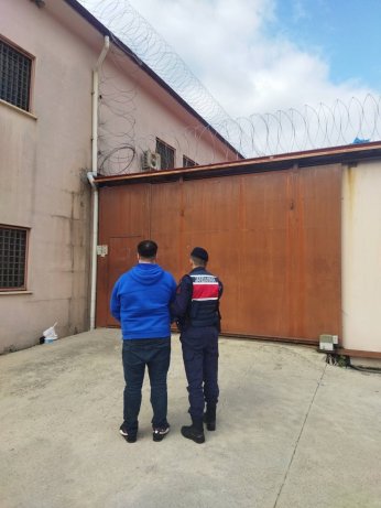 Kocaeli’de Jandarmadan Peş Peşe Operasyon!