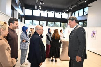 Cumhuriyet’in Öncü Kadınları Sergisi Kartepe'de