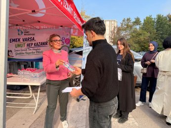 İzmit Belediyesi’nden KPSS Adaylarına Sınav Öncesi Destek!