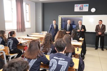 Başkan Büyükgöz Haftaya Okul Ziyaretleriyle Başladı!