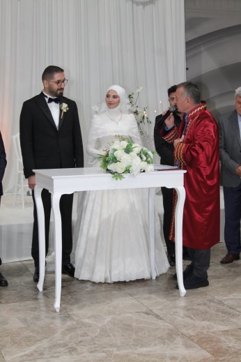 Kent Protokolünü Buluşturan Nikâh!