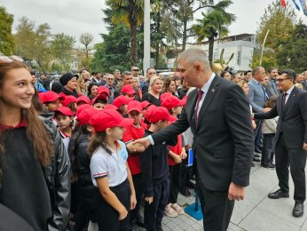 GÖLCÜK’TE CUMHURİYET COŞKUSU!