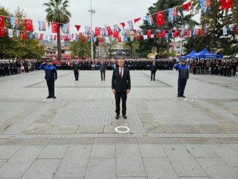 GÖLCÜK’TE CUMHURİYET COŞKUSU!