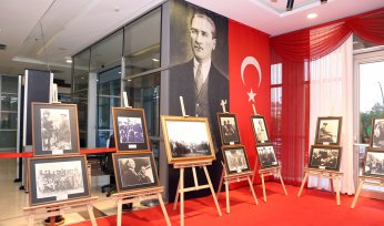Koto'da Cumhuriyet Sergisi Ziyarete Açıldı!