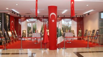 Koto'da Cumhuriyet Sergisi Ziyarete Açıldı!