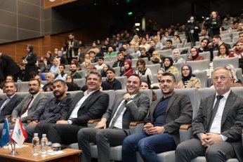 Kariyerin Öncü İsimleri Başiskele’de Gençlerle Buluştu