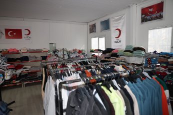 Körfez İlçede Butik Sevgi Mağazası hizmete girdi 
