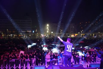Sagopa sahneye çıktı, Milli İrade Meydanı yıkıldı