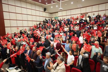 Derince'de Cumhuriyet Coşkusu Sanatla Taçlandı!