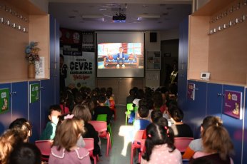 Kartepe'de Kiraz ve Kestane animasyonu ilgi görüyor 