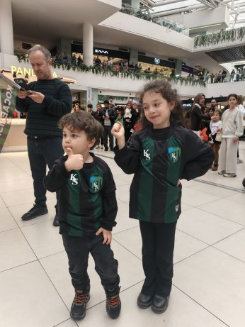 Kocaelispor sevgisi AVM'lerde Yaşatılıyor 