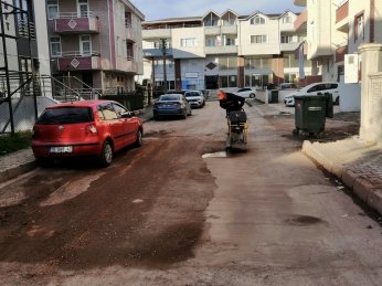Körfez'de Yol Çalışmaları Aralıksız Sürüyor 