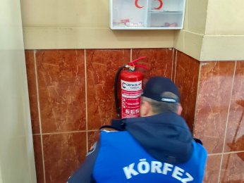 Körfez Zabıtası Denetimlerde Göz Açtırmıyor 