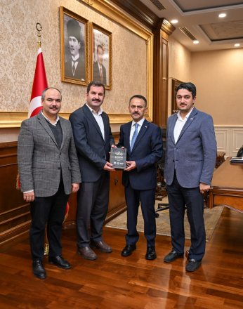 Vali İlhami Aktaş Uluslararası Eğitimcileri kabul etti 