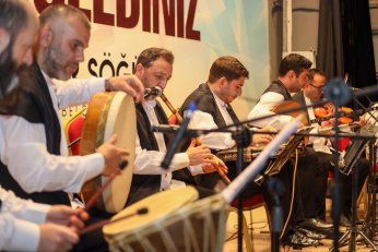 Körfez'de Maneviyat Yüklü Gece 