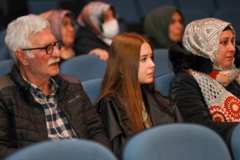 Körfez'de Maneviyat Yüklü Gece 