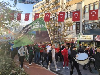 Kardeşlik Yürüyüşü Gönülleri Isıttı