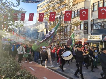 Kardeşlik Yürüyüşü Gönülleri Isıttı