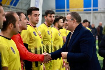 Derince'de Şampiyon Gençlik ve Spor Müdürlüğü 