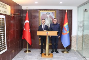 Vali İlhami Aktaş,İl Jandarma Komutanlığında İncelemelerde Bulundu 