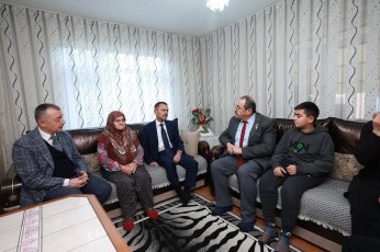 İlk ziyaret şehit ailelerine yapıldı 