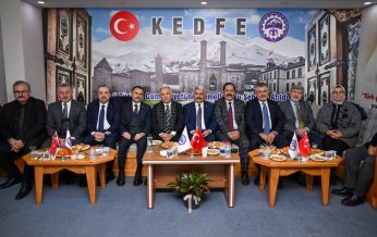 Erzurumlular Bakan Efkan Ala'yı Ağırladılar 