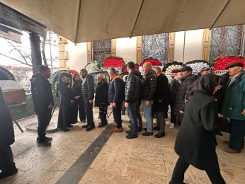 Gazeteci İsmet Çiğit ebediyete uğurlandı 