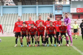 Gölcükspor ilk yarıyı lider tamamladı 