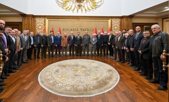 Eğitim Gönüllüleri Vali Aktaş'ı ziyaret etti 