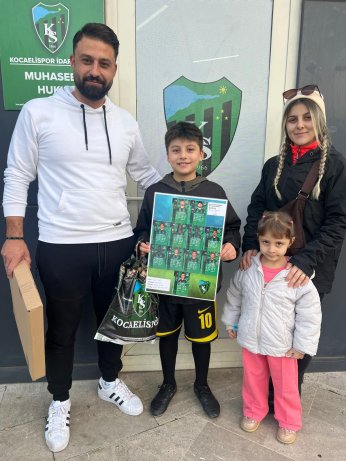 Kocaelispor Hediyeleri Mutluluktan Uçurdu 