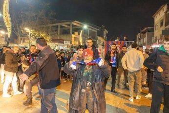 Köseköy Ateşspor Şampiyon Oldu;Sokaklar Şenlik Havasına Girdi 